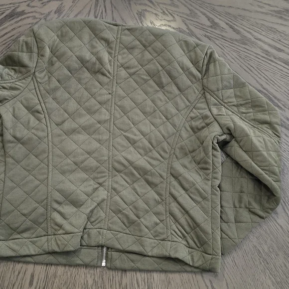 Bagatelle New York Petite Quilted Jacket – Olive Green (LP) - Picture 3 of 5